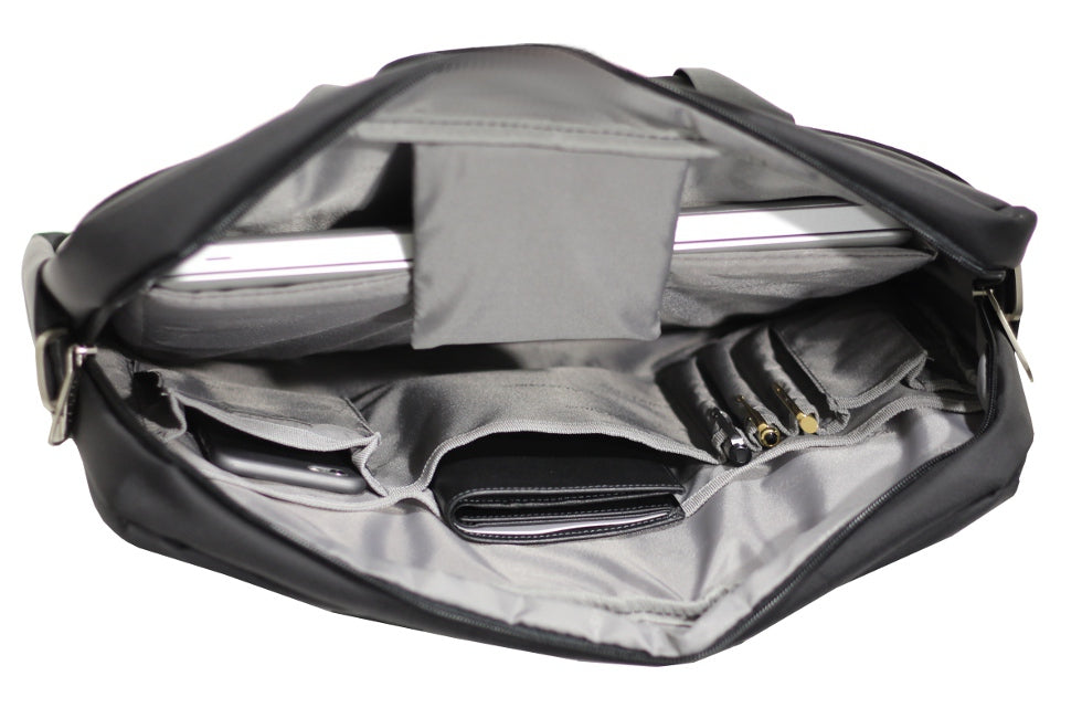 Alistair "Airo" Sacoche 1 poche